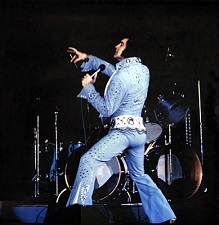 Elvis On Tour De Luxe Edition